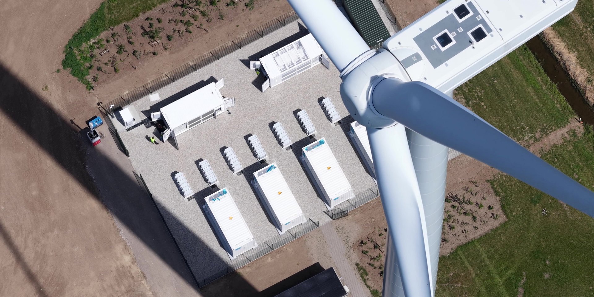 Off-grid sector background